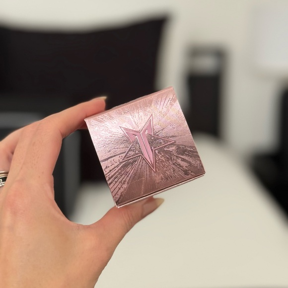 Jeffree Star Eye Gloss Powder in Voodoo Glass - Picture 5 of 8